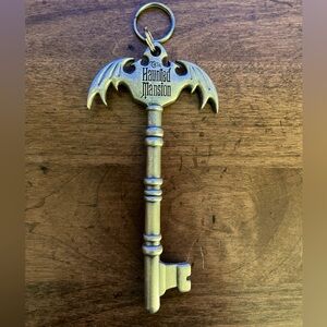 Disney Haunted Mansion keychain